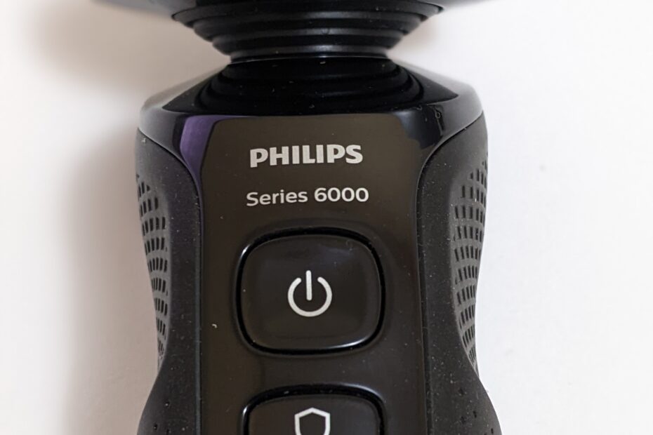 Main cover page for Philips S6680