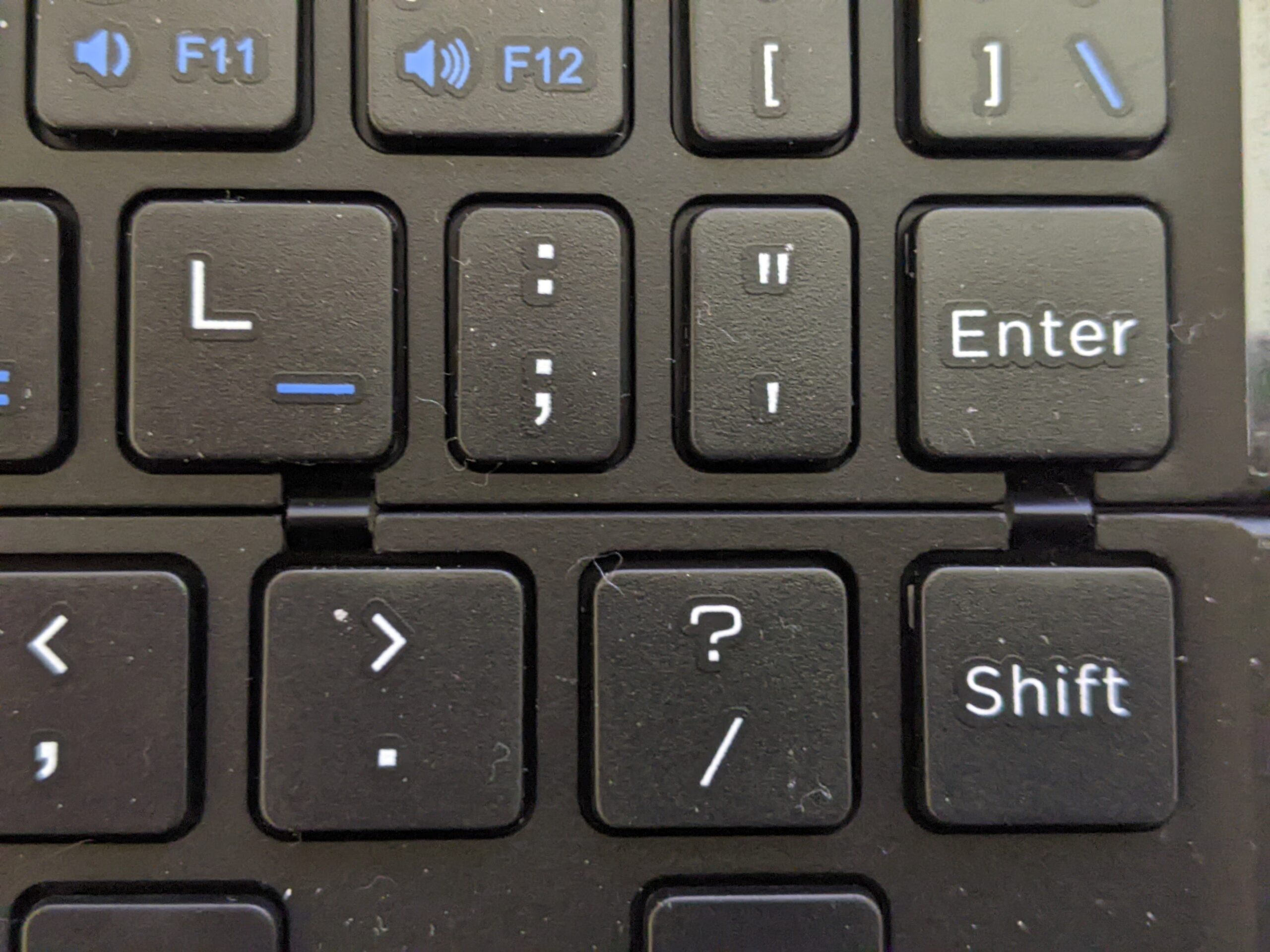 Photo showing some keys such as the enter key's total size