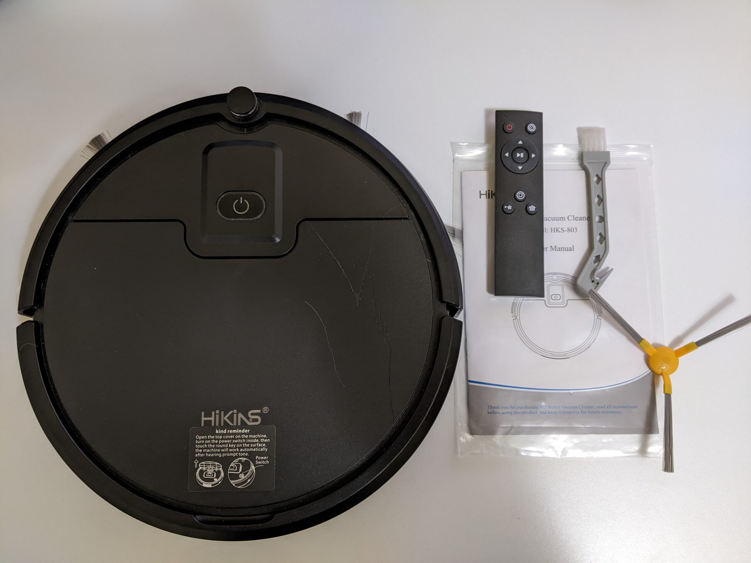 Whats included with the HiKiNS HKS-803 robotic vacuum.
